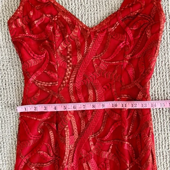 VTG ~ Peggy Jennings Couture ~ Elegant Burgundy Embroidered with Tulle Gown. - Picture 11 of 11